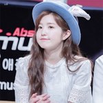 도토리 모아주고픈 <b>여</b><b>돌</b>