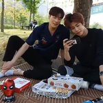 아스트로 한강 나들이 방송 중 생긴 일