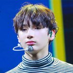 묘~~<b>한</b> <b>분위기</b>의 아이돌만!