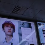 [연예인] 지하철역에서 <b>우진</b>님 사진이 있어 올려봅니다!
