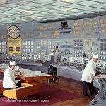 손 하나 <b>까딱</b>하고 싶지 않은 관제실