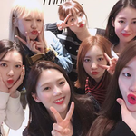 한 걸그룹의 현실적인 <b>설문지</b>