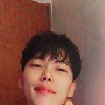 [댓글부탁해] 애들아 <b>도용</b>인거같은데 혹시 이 남자 누군지알아??