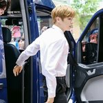 [강다니엘] 길고 <b>슬림</b>하다