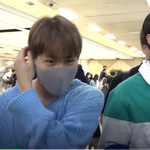 [댓글부탁해] 하성운 김재환 함께 <b>입국</b>!