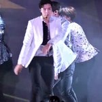 [NCT] 재현이 <b>자켓</b> 미친듯이 번쩍거리는데 너무좋다