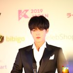 [댓글부탁해] 박지훈 흑발한 상태로 어제 <b>케이콘</b>