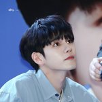 [댓글부탁해] 제가 이번에 옹성우 개인 <b>팬사인회</b>가서 존경하는 가수 누구냐고...