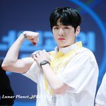 숨길수 없는 '<b>근육</b>미' 아이돌