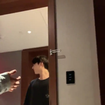 [방탄소년단] 지민씌가 <b>안아</b>주려는 거 같은건 내 속마음인가 ㅎㅎ