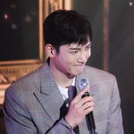 지창욱 토끼모자