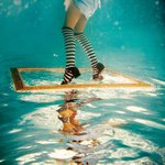 <b>물속</b>에서 표현한 '엘리스'