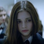 <b>올리비아</b> 핫세 딸 최근 미모