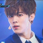 김우석 오늘 <b>엔딩때</b> 피 남 ㅋㅋㅋㅋ