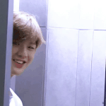 [강다니엘] 빼꼼 ㅣ·•︠‿•︡ )❤