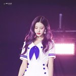 장원영이 좋아한 무대 의상