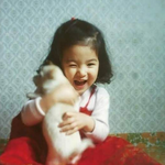 고화질로 <b>복원</b>한 송혜교 어릴 적 사진들