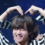[방탄소년단] 슈가 웃는 <b>사진</b> 좀...