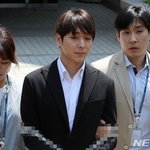 [댓글부탁해] '집단성폭행' 가수 <b>최종훈</b> 근황