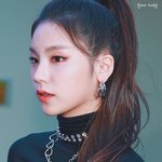 <b>예지</b>
