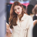 무섭게 예뻐지는 미라클 <b>막냉이</b>