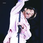 [방탄소년단] 꾹포리아 때 하늘 날던게 눈에 선하다.....