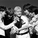 [뉴이스트] 미녀 홍콩 <b>간당</b>