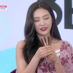 조이 파우치속 화장품들