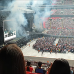 [댓글부탁해] 빈좌석이 <b>제법</b> 많은 방탄소년단 웸블리.jpg