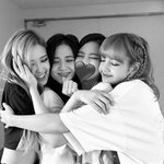 블핑 블랙핑크 로제 지수 <b>리사</b> 제니