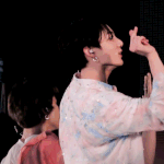 [방탄소년단] 이번 <b>파리</b>콘 옷 너무 이쁘지 않아??