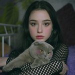인형 같은 얼굴의 모델