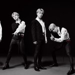 [방탄소년단] 반수트 못<b>잊어</b>....