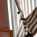 [댓글부탁해] 길<b>고영</b> 잡아서 집에 넣어놨는데