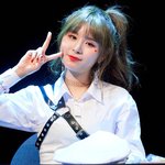 <b>진주</b> 같은 고귀한 외모의 女돌