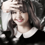 보기 힘든 리사 <b>흑발</b>