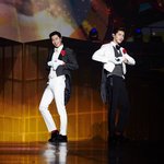 평균 키 180cm 이상인 그룹들