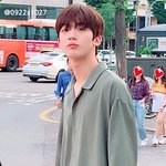 어제자 자연광 받은 <b>청량</b>한 김요한 목격짤들