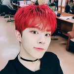 [댓글부탁해] 김우석 컬러<b>렌즈</b>