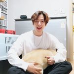 백현이랑 몽룡이 사진 보구 가