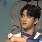 특별한 매력 보여주는 '<b>팬사인회</b>'