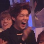[EXO] 아직 <b>연락해</b>?