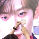 구정모 왼손잡이인 것도 <b>발림</b>