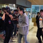 [EXO] 어제 준면이가 입은 <b>후드</b>  굿즈래