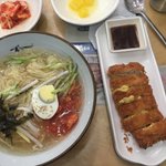 [드루와] 나 <b>혼밥</b> 하는 데 엄청 속상한 거 봄