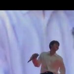 [방탄소년단] 살랑살랑 웨이브타는 남준이