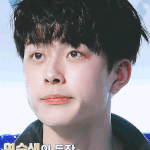 손 예쁜 사람 개좋지 않냐