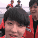 카메라 한대에 댕댕이 9이면 벌어지는 일