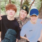 빅스 막내라인 형 <b>면회</b>갔대