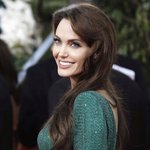 금발인 안젤리나 <b>졸리</b>